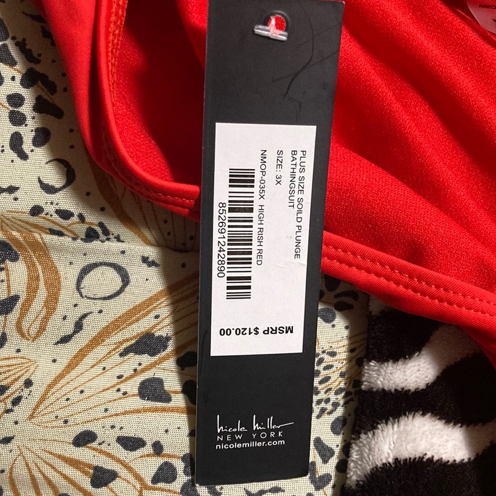 Stylish Red One-Piece Swimsuit - Picture 5 of 5